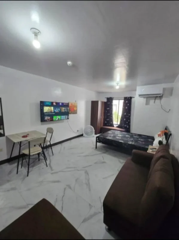 URBAN DECA HOMES Image 5