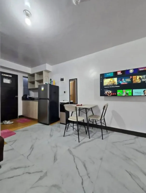 URBAN DECA HOMES Image 6