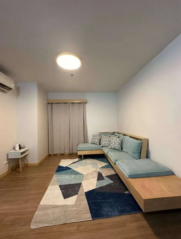Solinea 2 Bedroom Condo Image 7