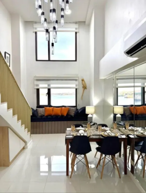 Mandani Bay 1 Bedroom Loft-type Image 1