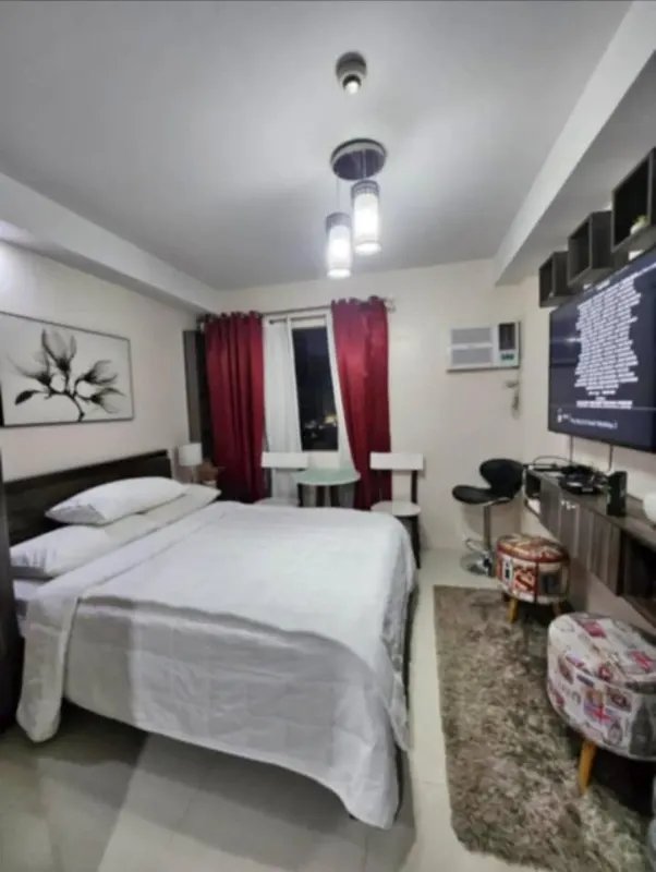 The Persimmon Condominium, 16th floor Image 7