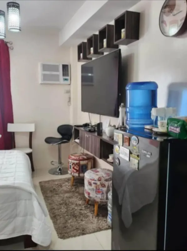 The Persimmon Condominium, 16th floor Image 5