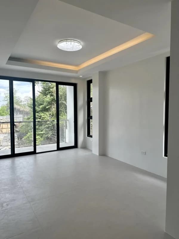 Modern Tropical Contemporary House Image 8