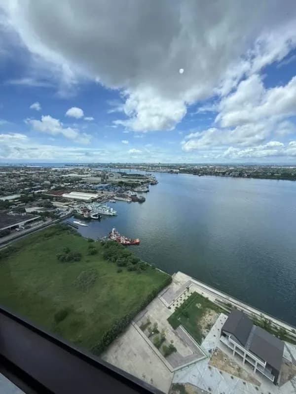 Mandani Bay Suites (Mactan Chanel View) Image 9