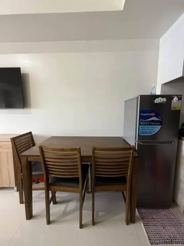 Mandani Bay Suites (Mactan Chanel View) Image 6